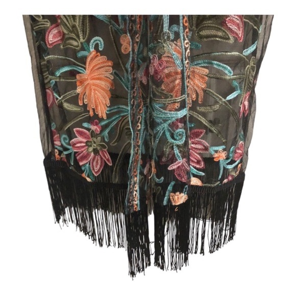 Stunning black floral embroidered mesh sheer fringed kimono shawl topper size L - Picture 16 of 17